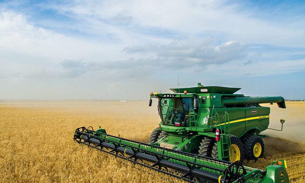 How Modern Farming Equipment Can Maximize Efficiency